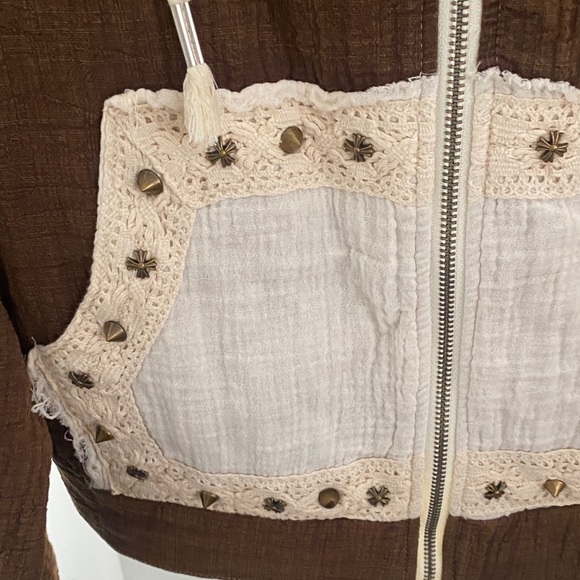 POL Brown Bomber Jacket with Cream Details - Picture 4 of 9